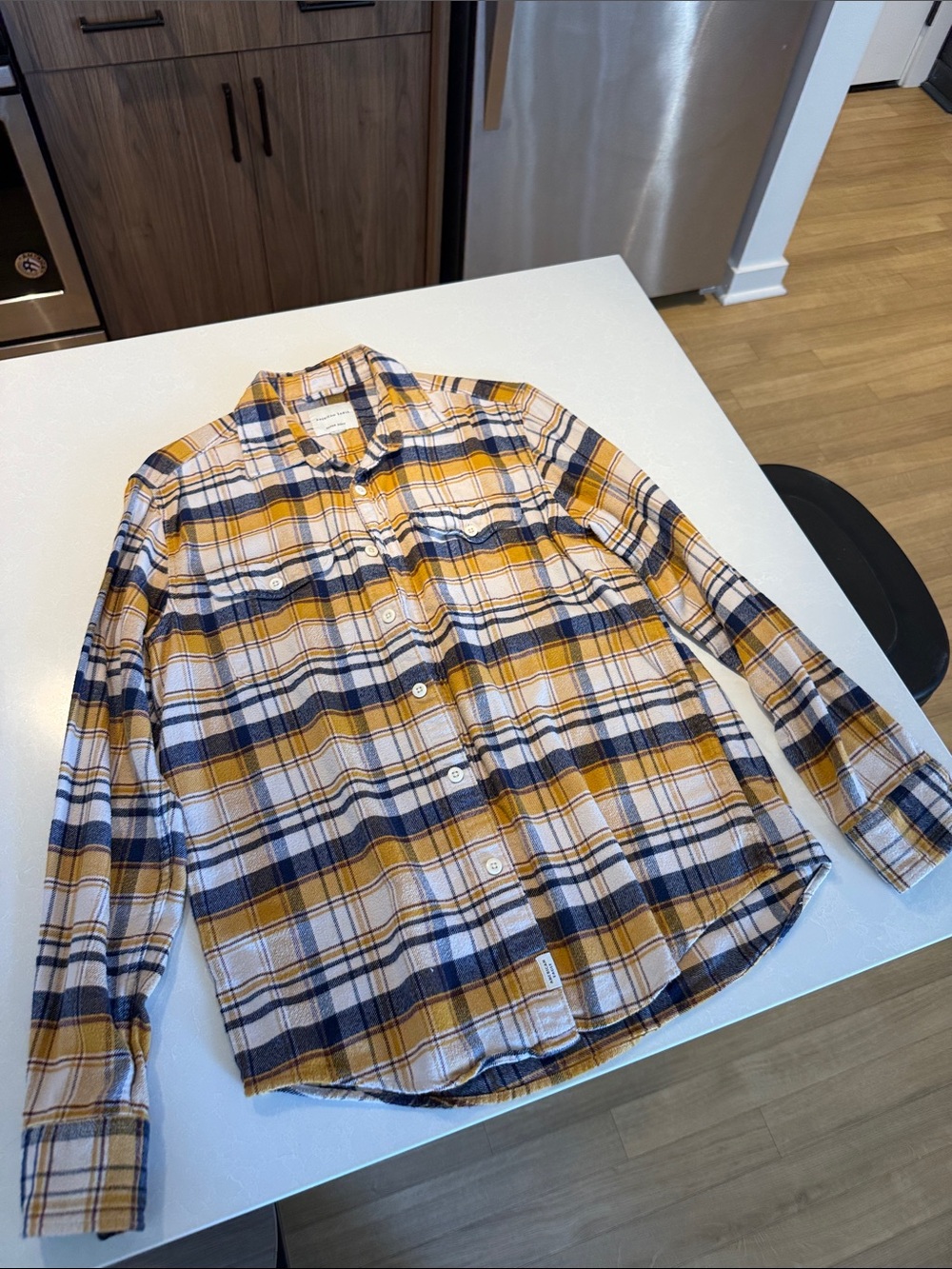 American Eagle Outfitters Yellow, Navy & White Plaid Button-Down Shirt